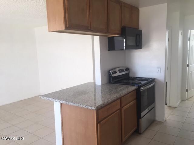 Photo - 8124 Peach Ave