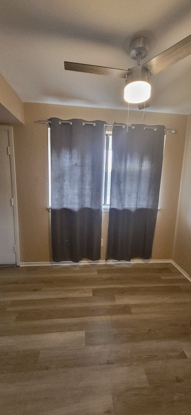 Photo - 1701 Fountain Rock Way