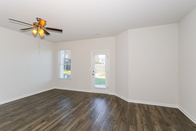 Photo - 2027 River Park Ct