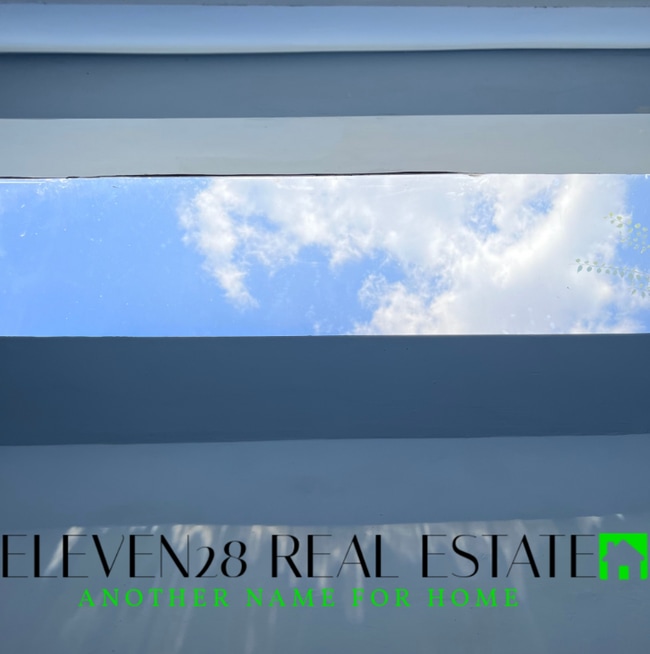 Photo - 2165 Selim Ave