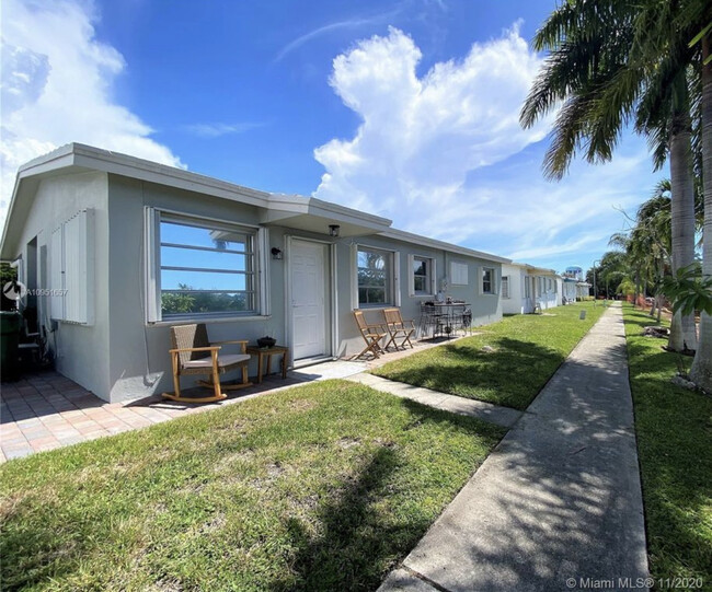 2440 Emerson Cir Rental - House Rental in Hollywood, FL | ForRent.com