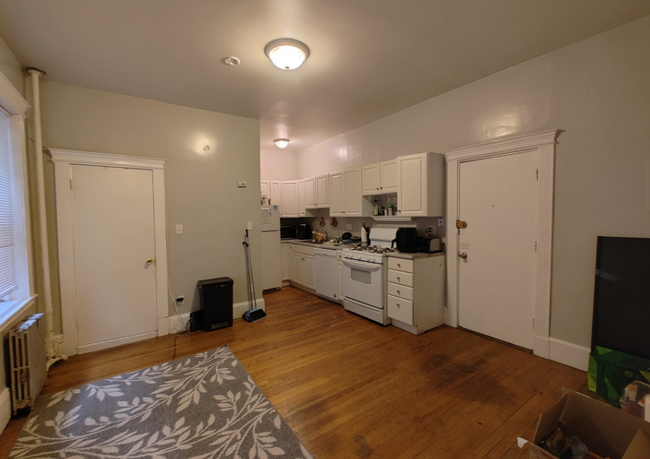 Building Photo - 447 Park Dr Rental