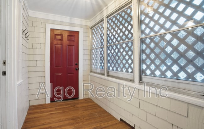 Photo - 308 E 39th St