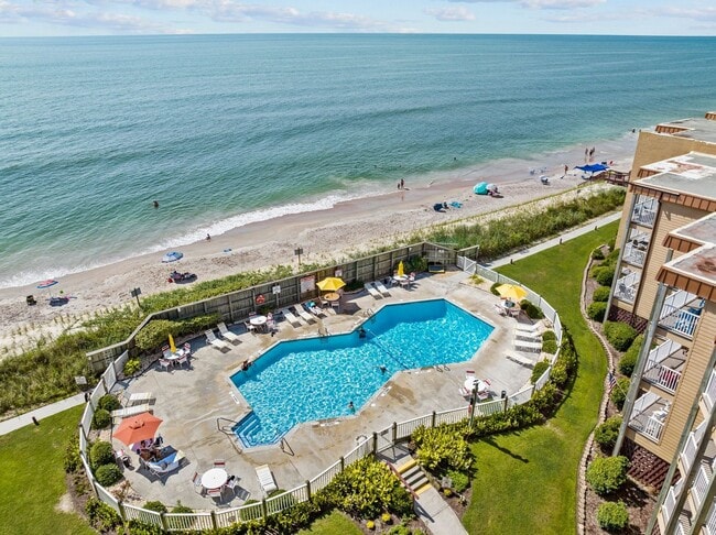 Photo - OCEAN FRONT *Off Season Rental* October 1s...
