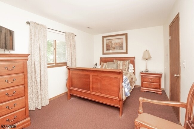Photo - 2 Falkenstein Dr Unit 4