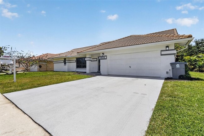 Photo - 9654 Sun Pointe Dr