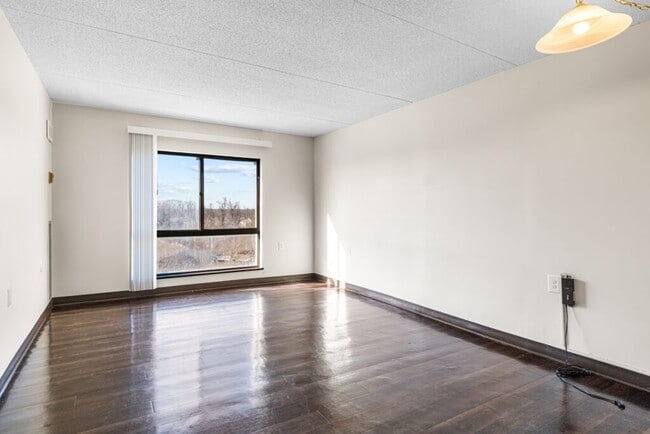 Northampton Crossing Apartments and Townhomes