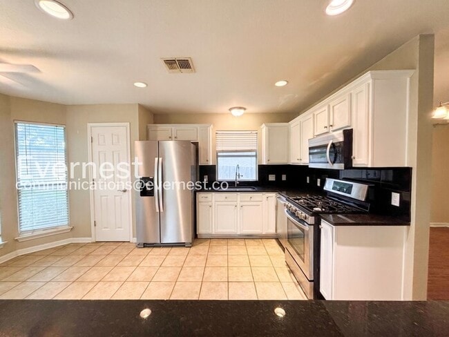 Photo - 2315 Chestnut Path