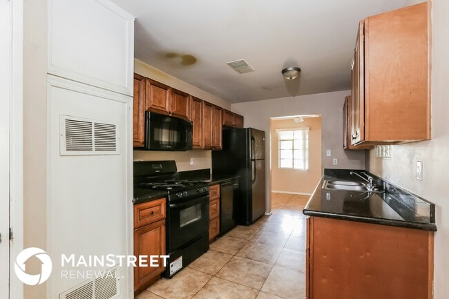 Photo - 1811 W Mohave St