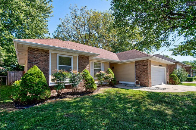 Photo - Super Cute in Great Southeast Location - O...