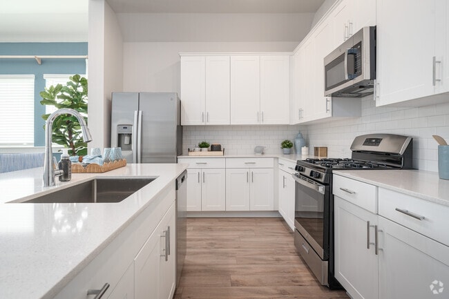 3BR, 2BA - 1,824SF - Kitchen