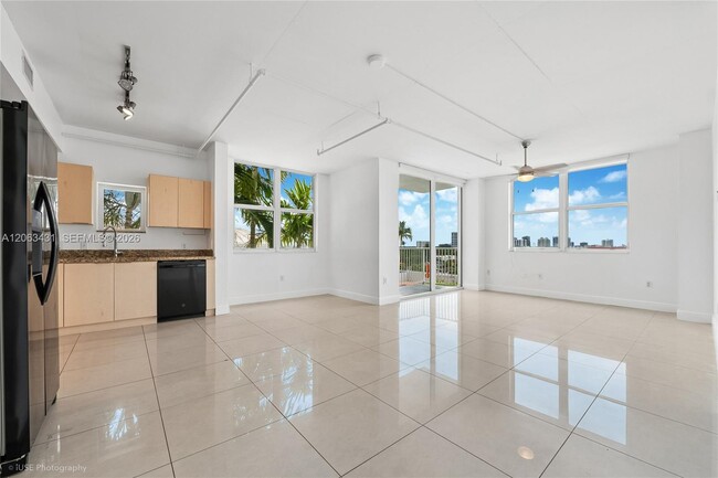 Photo - 3180 SW 22nd St Unit 601