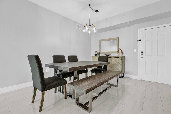 Photo - 802 W Windward Way Unit 217