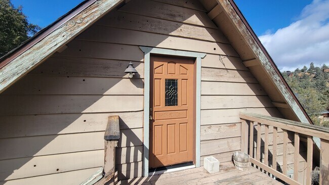 Photo - 2028 Linden Dr Unit 2