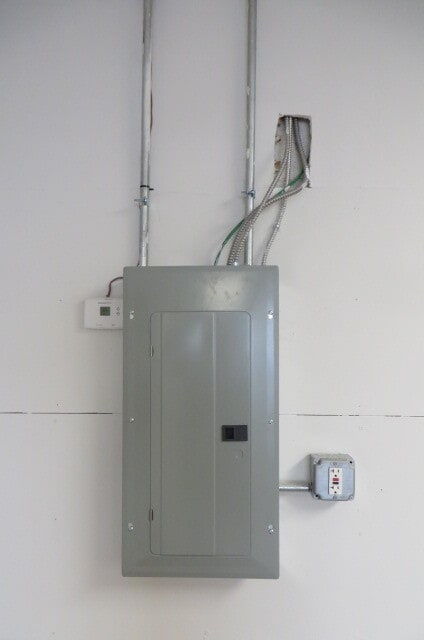 Photo - 1225 E 305th St