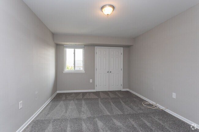 1BR, 1BA -778 SF