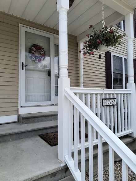 Building Photo - 28 Owens Dr Unit 52