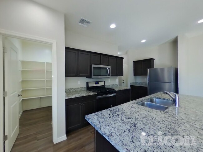 Photo - 4521 W Saddlebush Way