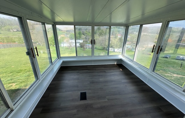 Photo - 3 Bedroom 2 Bathroom Home in Bristol, TN