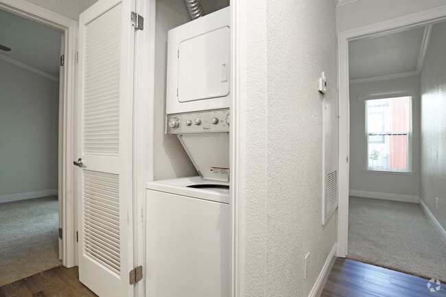 2BR,1BA-Violet