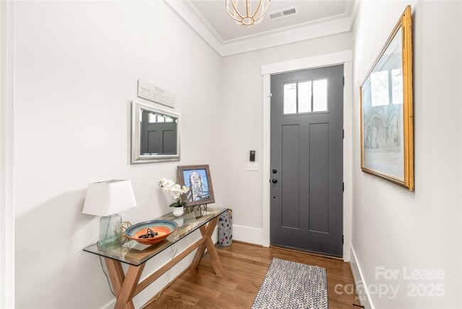 Photo - 5210 Kelly St