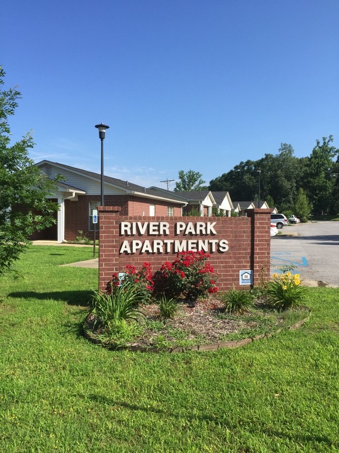 River Park Apartments - River Park Apartments