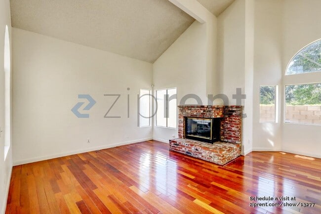 Photo - 116 Plymouth Way