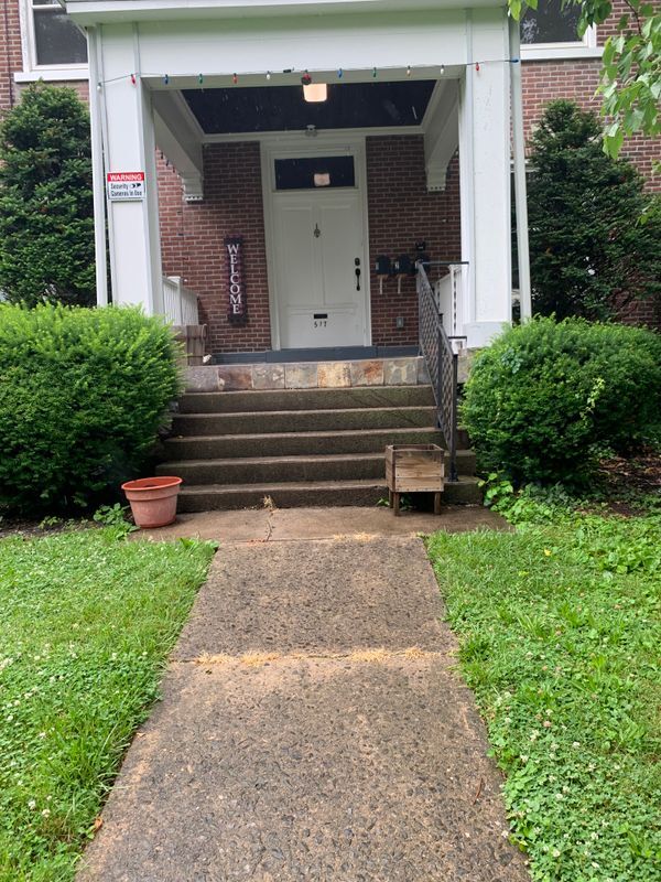 Building Photo - 517 Seneca St Rental