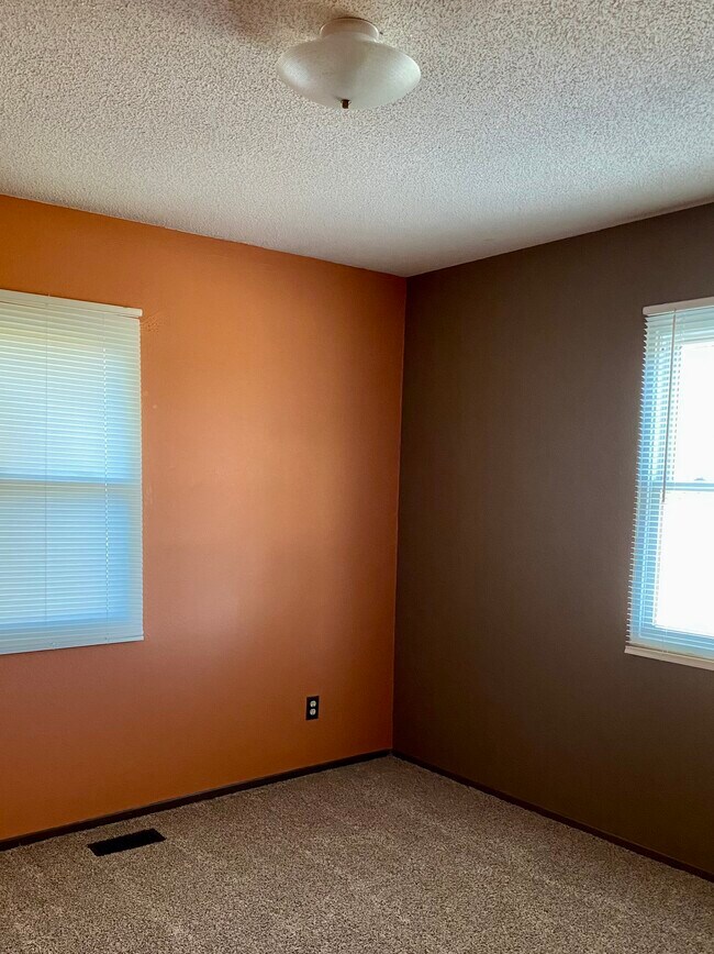 Photo - 1212 Elm Hills Blvd