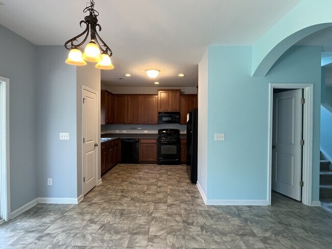 292 Mayfield Dr