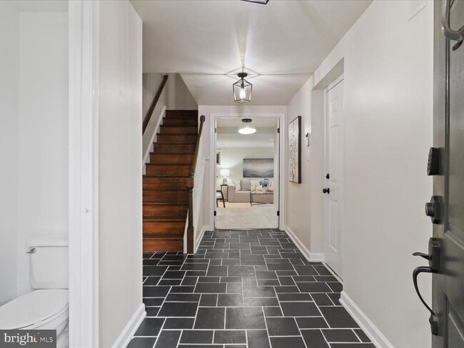 Building Photo - 3001 Federal Hill Dr