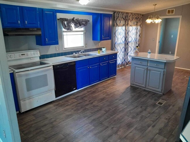 Photo - 410 Coryell City Rd