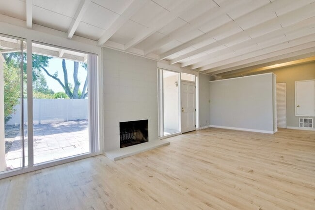 Photo - Lovely 3 Bedroom 2 Bath Home In Prime Santa Clara - This is a must see & Available Now!