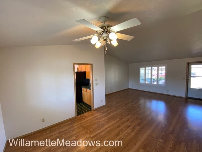 Photo - Beautiful 3 Bedrooms, 2 Bathrooms, In Aumsville