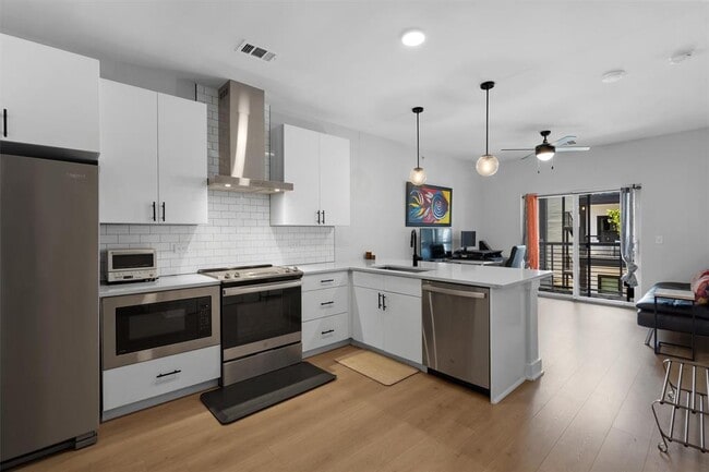 Photo - 3101 Govalle Ave Condo Unit 210