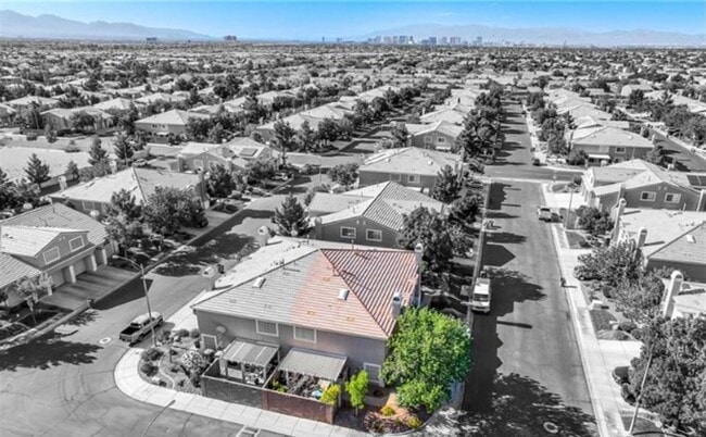 Photo - Freshly updated 3 bedroom townhouse near Bermuda and Cactus will be ready to move in by begining ...