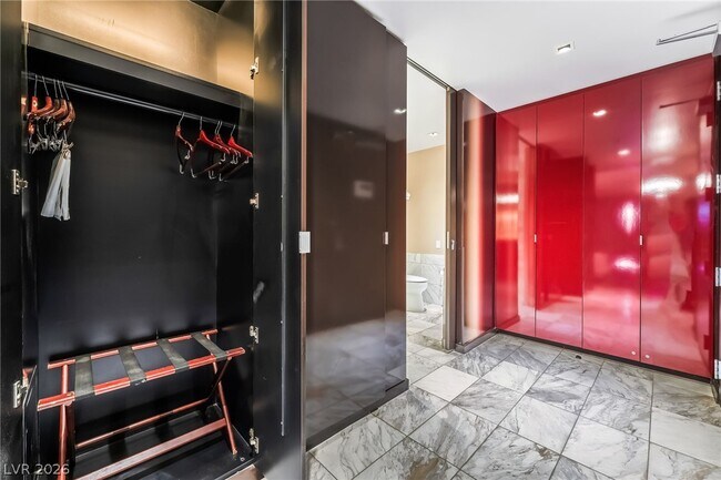 4381 W Flamingo Rd Unit 18305