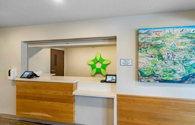 Furnished Studio-Tampa - Northeast