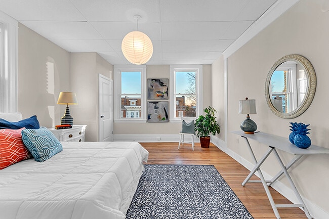 Photo - Woodrow On 30th