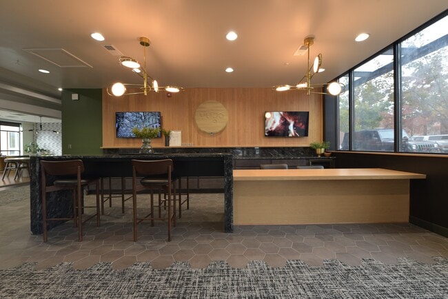 Photo - Yugo Columbia District Flats