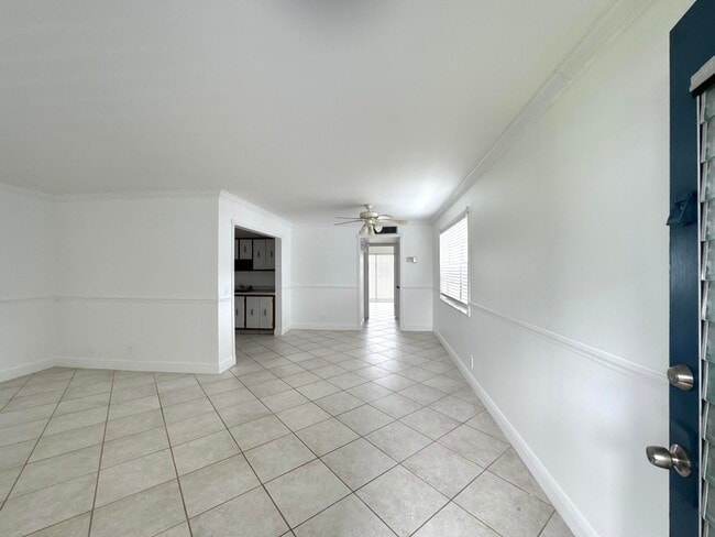 Photo - 80 Normandy Ln