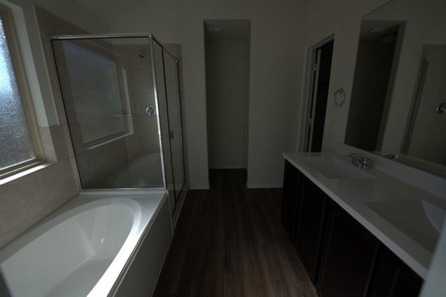 Photo - 1500 Acmite Ave