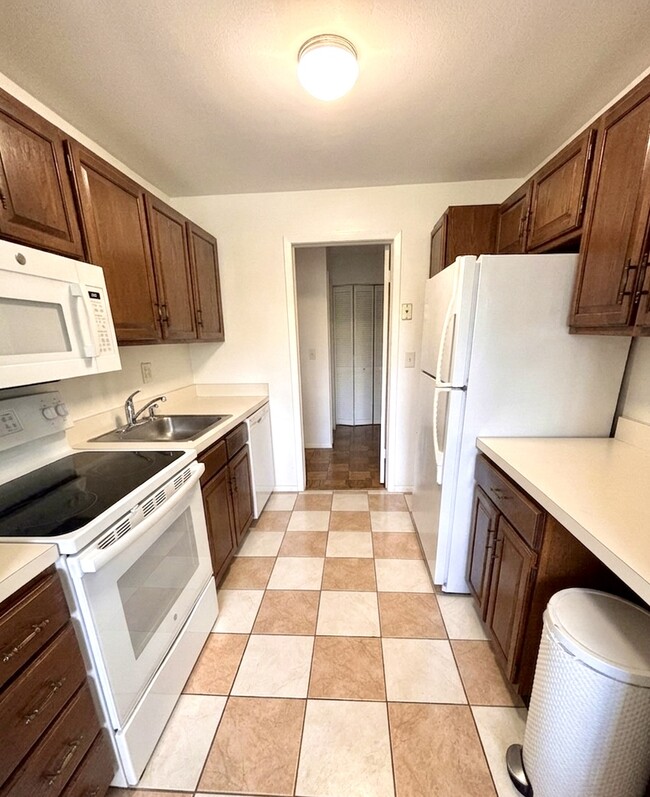 Photo - 155 Brewster St Unit 4H