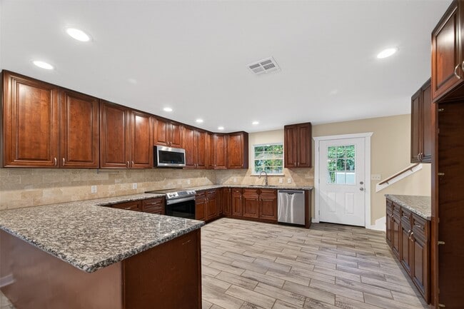 Photo - 15423 S Brentwood St