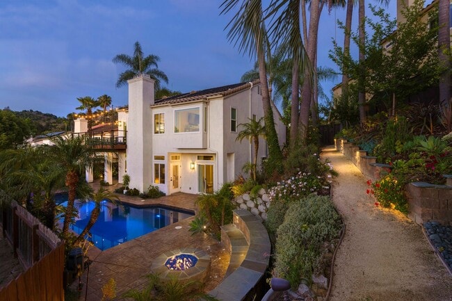 Building Photo - Resort-Style Living in North Escondido | 4 Bed + 2.5 Bath | Pool, Solar & Luxury Upgrades