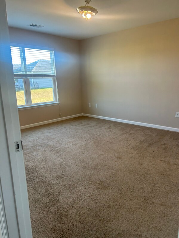 Photo - 192 Mountain Ash Ln