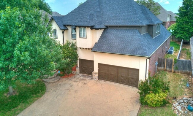 Photo - Stunning Executive Home for Lease!
