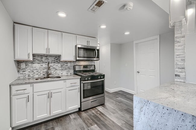 Photo - 4012 Fernhill Ave Unidad 3FL