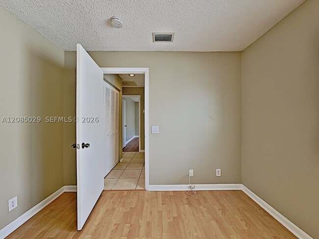 Photo - 1380 Presidio Dr