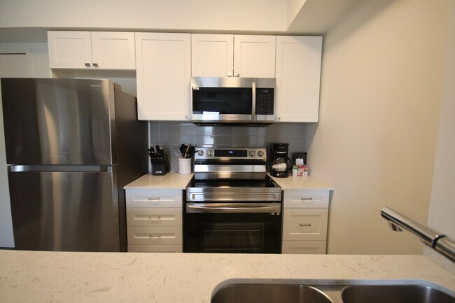 Photo - Sleek 2-Bedroom Suite Rent-Ready In Midtown Waterloo Unit 504